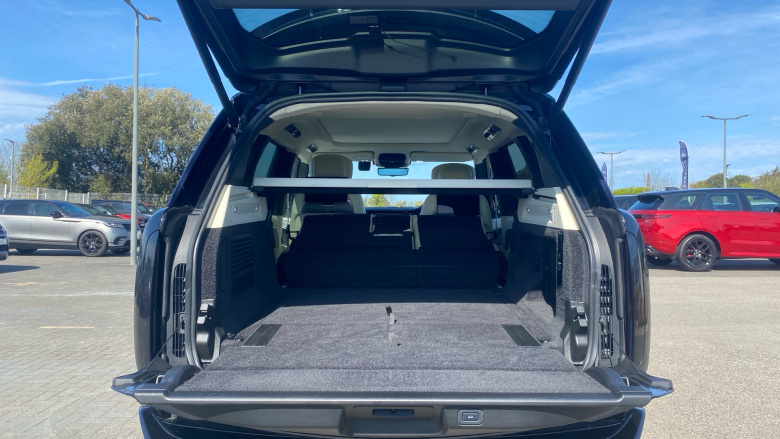 Land Rover Range Rover 4.4 P530 V8 First Edition 4dr Auto Petrol Estate